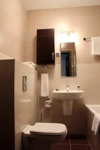 Euro Dom Residence Warszawa 0*, Varsó Lengyelország